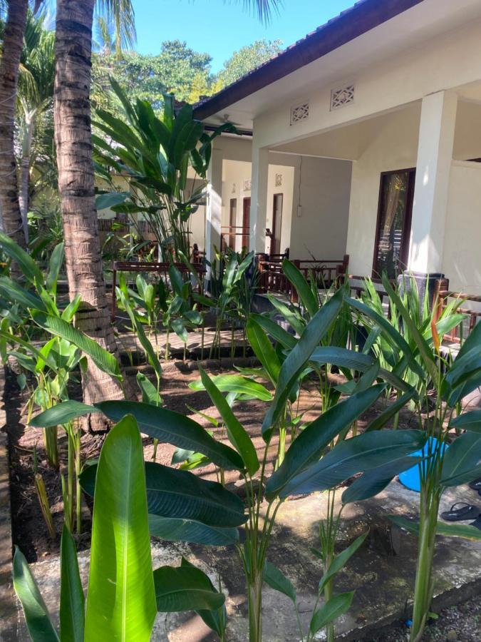 Oktavia Bungalows Gili Air Exterior photo